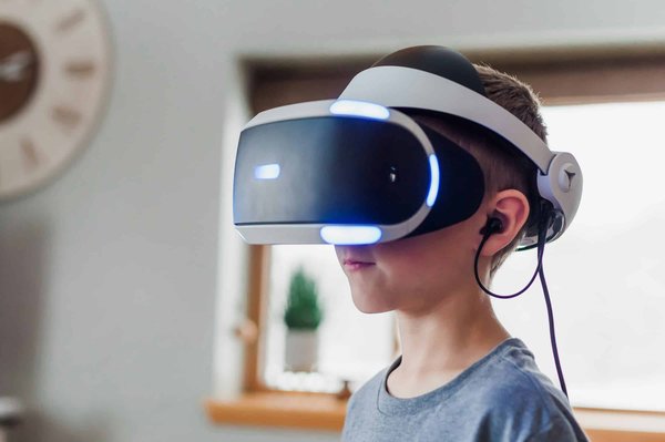 Comment utiliser la réalité virtuelle pour la formation en gestion de projet agile ?
